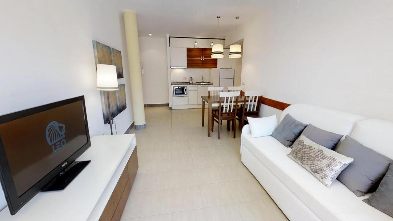 Leo Punta Umbria (Adults Only) Apartment ภายนอก รูปภาพ