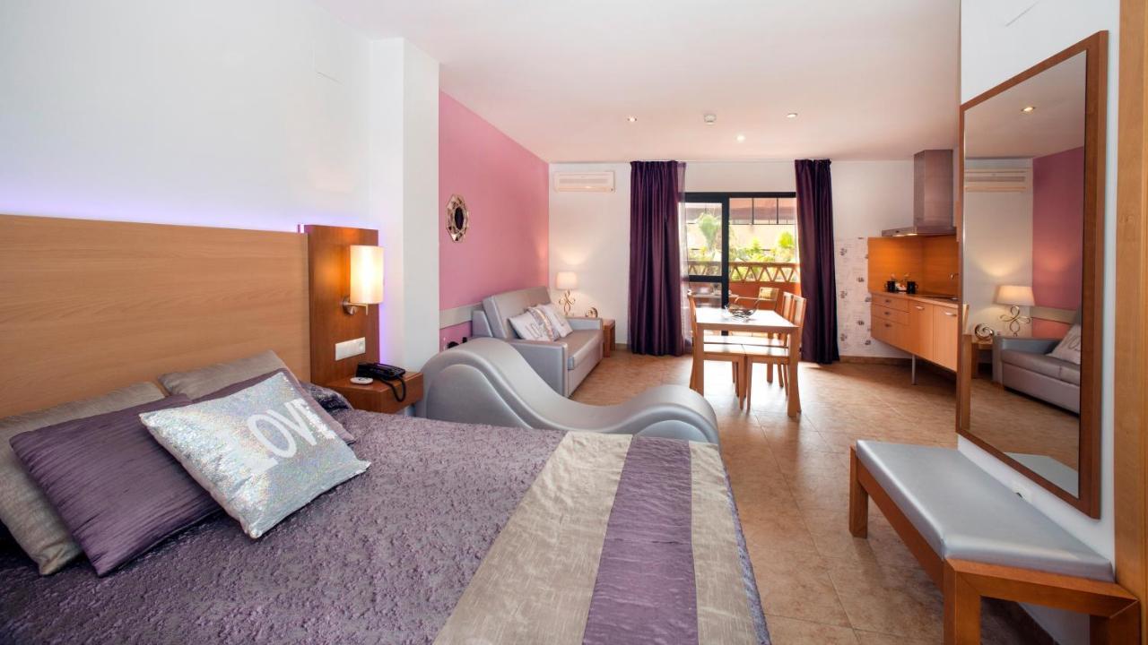 Leo Punta Umbria (Adults Only) Apartment ภายนอก รูปภาพ